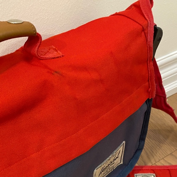 Herschel Supply Company Red and Blue Messenger Bag - Picture 6 of 14